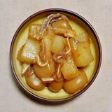 ミミガーと玉こんにゃくと大根の煮物